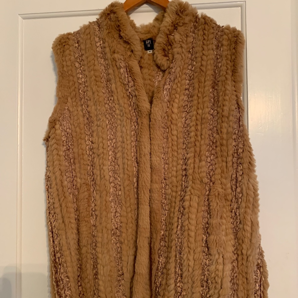 Fur vest